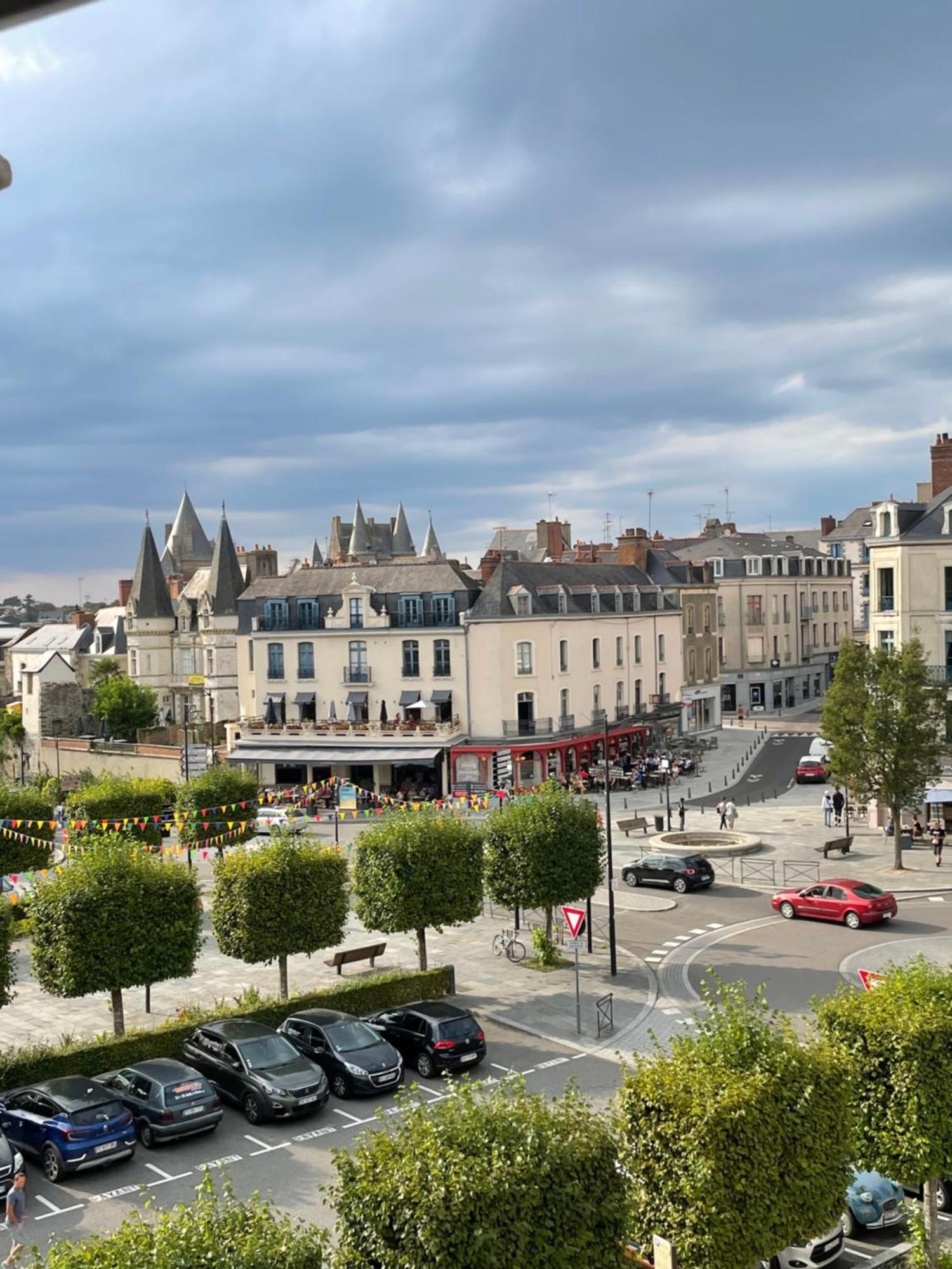 Studio Douillet Centre Vitre -Tout A Pied Exterior photo
